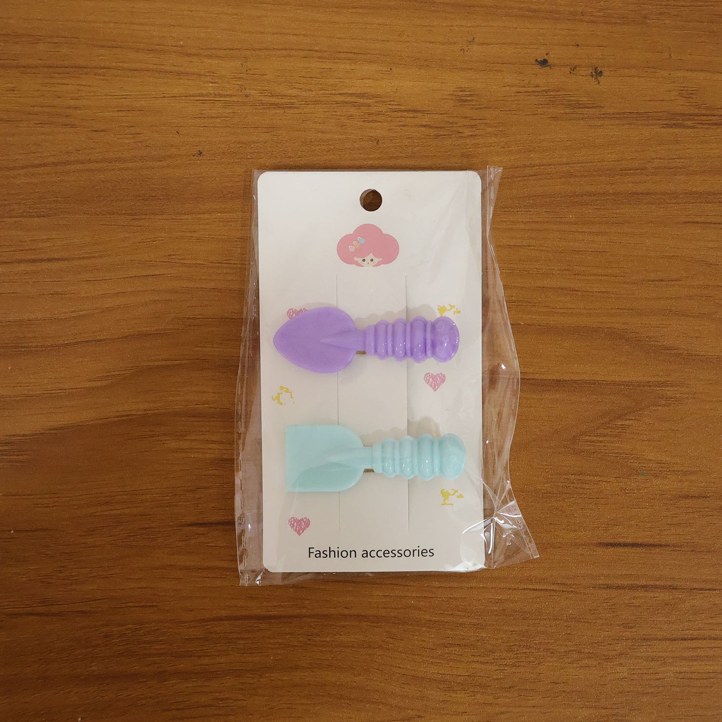 Cute Mini Spade Leaf Shape Hair Clip Set (2 Pc)