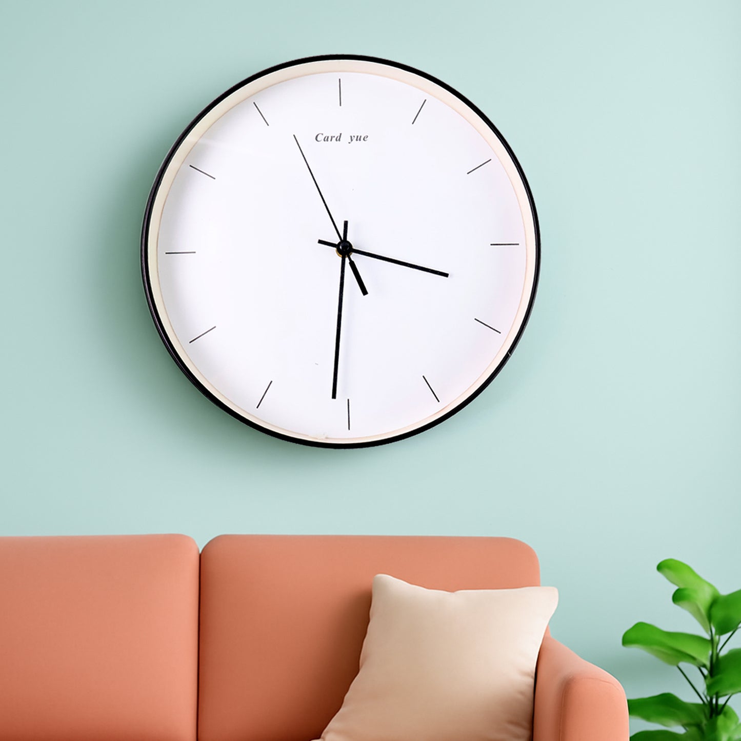 Minimalist Wall Clock With Accessories (1 Pc)