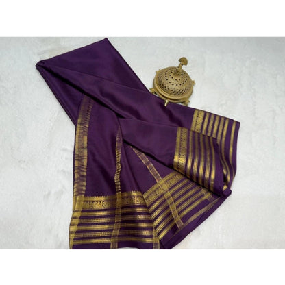Women's Crepe Chit Pallu Solid Saree With Unstitched Blouse 5.5Mtr (Dark Purple)
