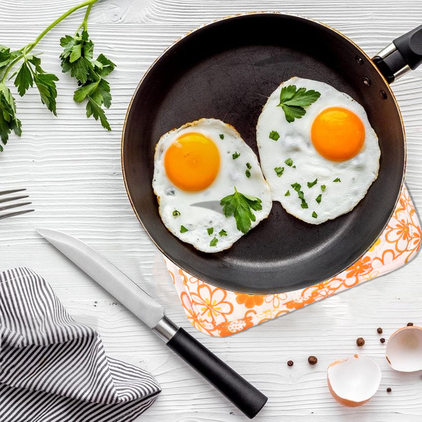 Kitchen Heat Resistant Quilted Pot Holder  Oven Mitt Pad (1 Pc  16x16 Cm)