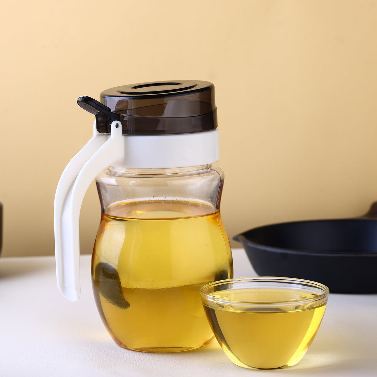 8127 Oil Dispenser Stainless Steel With Small Nozzle 650ml