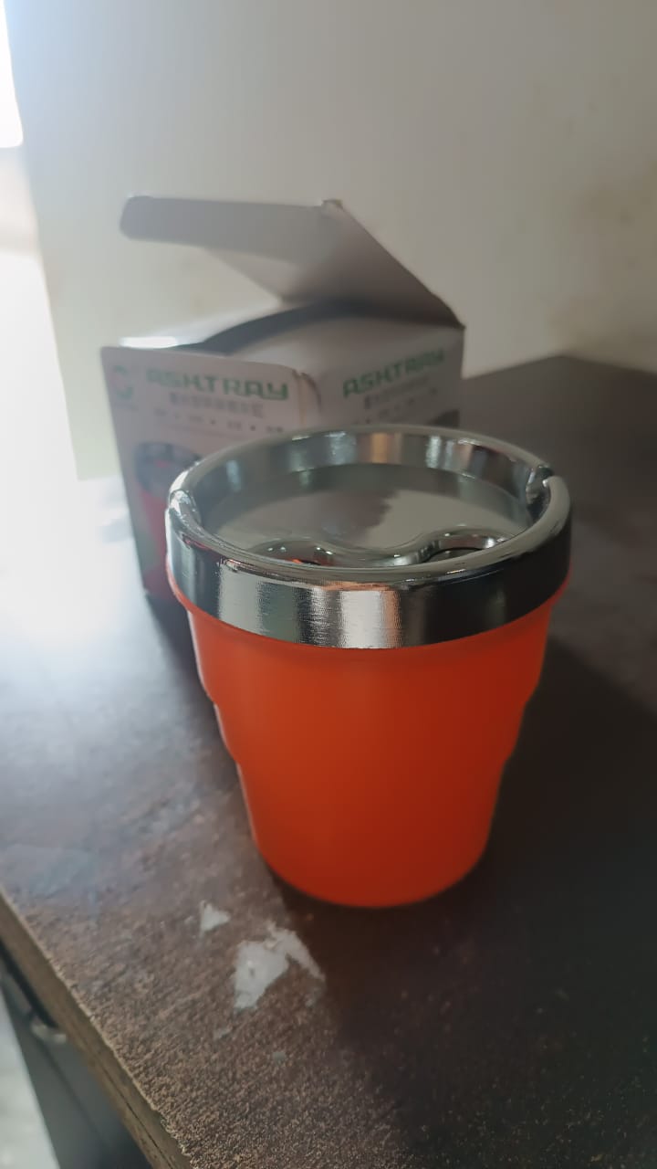Plastic Car Ashtray Holder Cup With Lid (1 Pc)