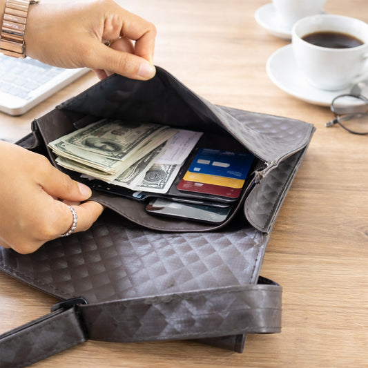 Mens  Womens Quilted Crossbody Sling Bag With Adjustable Strap (1 Pc)